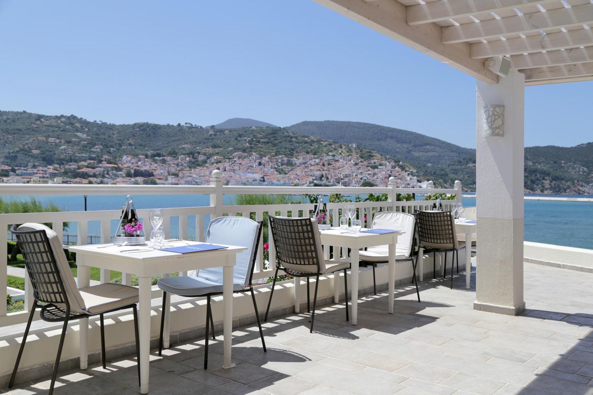 Village 5* Skopelos